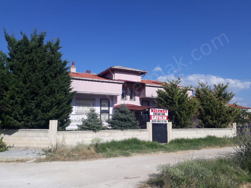 SELÇUKLU MAHALLESİ DİLEK CADDESİNDE MÜSTAKİL EV