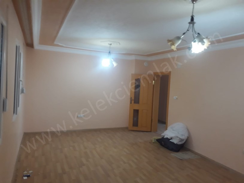 SELÇUKLU MAHALLESİ DİLEK CADDESİNDE MÜSTAKİL EV