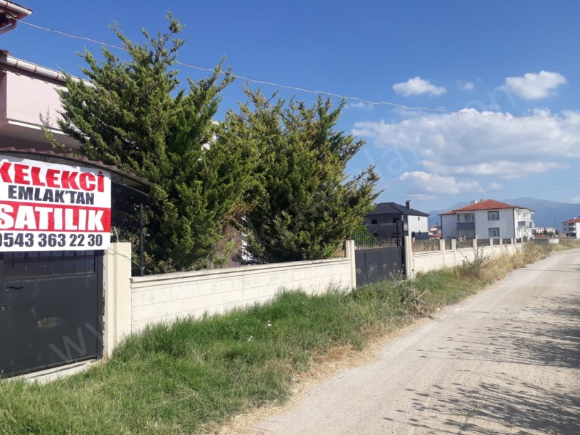 SELÇUKLU MAHALLESİ DİLEK CADDESİNDE MÜSTAKİL EV