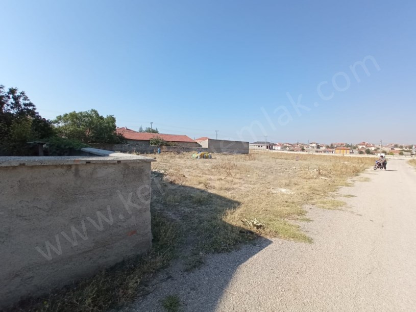 BAĞLARÜSTÜ BABAKÜSTÜ SOKAKTA ARSALAR