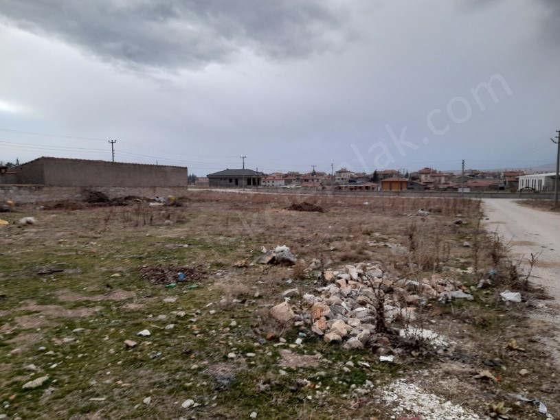 BAĞLARÜSTÜ BABAKÜSTÜ SOKAKTA ARSALAR