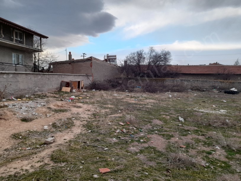 BAĞLARÜSTÜ BABAKÜSTÜ SOKAKTA ARSALAR