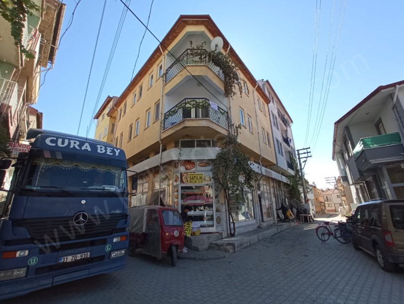 HASIR PAZARINDA  KİRALIK VEYA SATILIK DÜKKAN