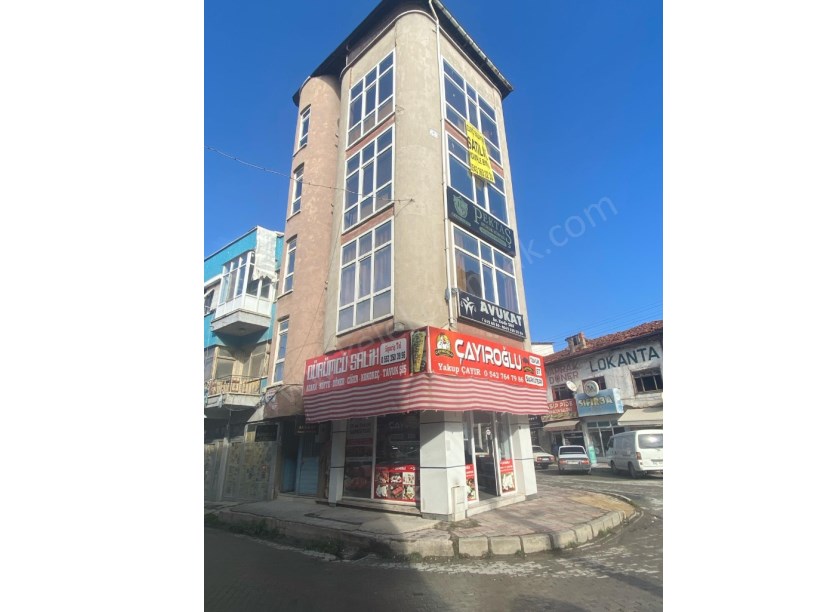 ÇARŞI MERKEZDE SATILIK BÜROLAR VE DÜKKAN