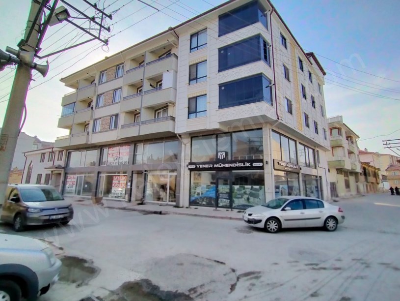 BEKİRAĞA CADDESİNDE SATILIK DÜKKAN