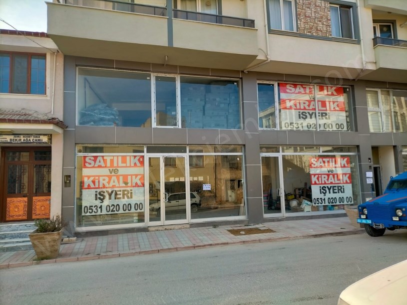 BEKİRAĞA CADDESİNDE SATILIK DÜKKAN