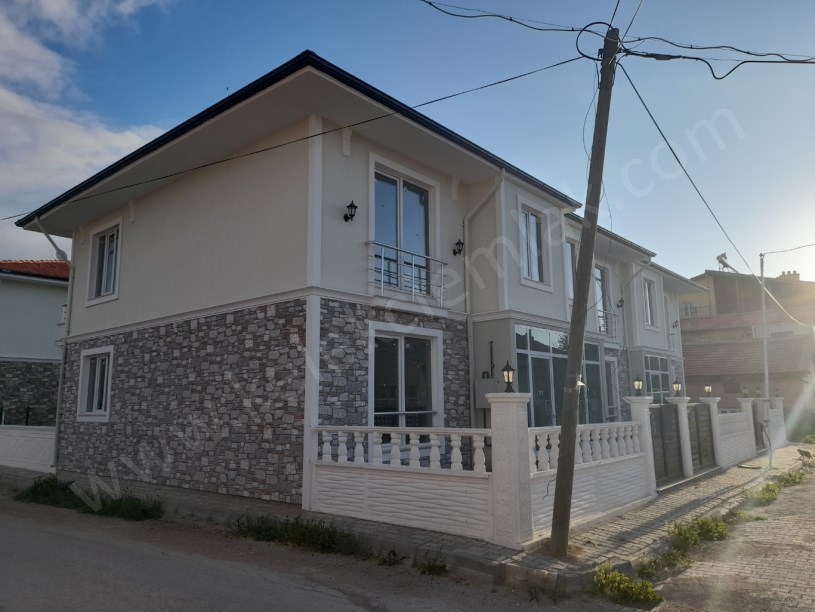 BUCAK (KESTEMET)MAHALLESİNDE LÜKS VİLLALAR