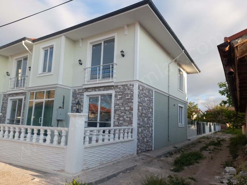 BUCAK (KESTEMET)MAHALLESİNDE LÜKS VİLLALAR