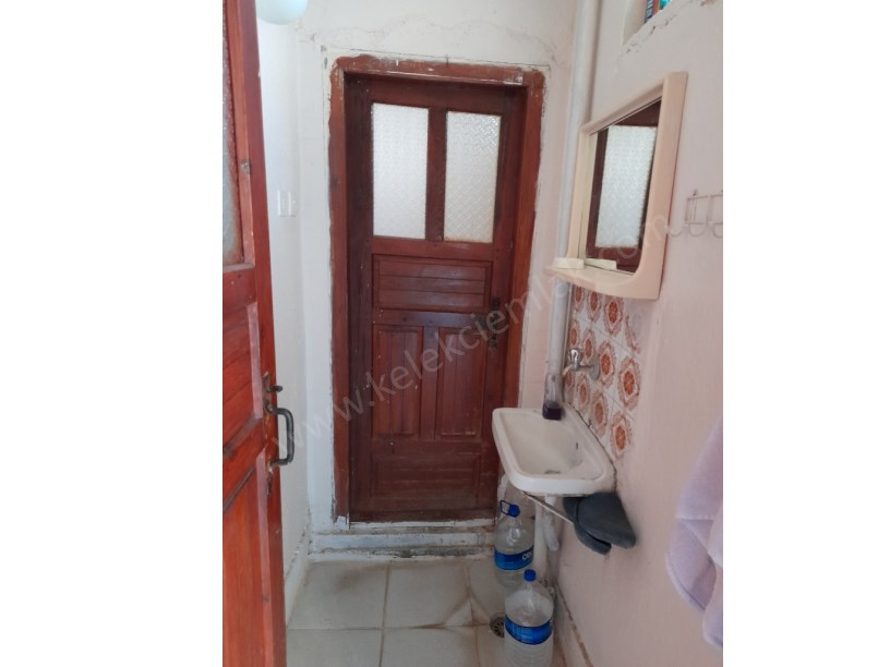BAĞLARÜSTÜ PAŞA SOKAKTA 2 KATLI MÜSTAKİL EV