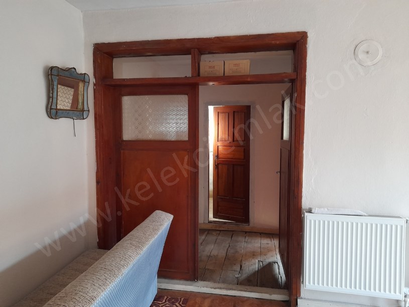 BAĞLARÜSTÜ PAŞA SOKAKTA 2 KATLI MÜSTAKİL EV