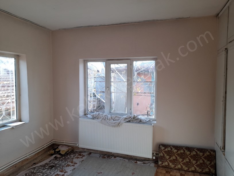 BAĞLARÜSTÜ PAŞA SOKAKTA 2 KATLI MÜSTAKİL EV
