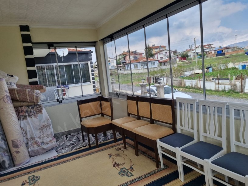 BAĞLARÜSTÜ MUTLU SOKAKTA KÖŞE BAŞINDA TEK KATLI MÜSTAKİL EV