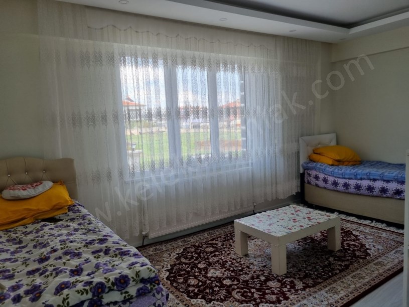 BAĞLARÜSTÜ MUTLU SOKAKTA KÖŞE BAŞINDA TEK KATLI MÜSTAKİL EV