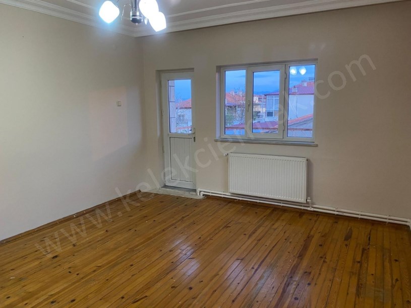 BADEMLİ MAHALLESİ SEYİTGAZİ SOKAKTA 3 KATLI BİNA