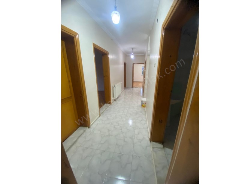 BADEMLİ MAHALLESİ SEYİTGAZİ SOKAKTA 3 KATLI BİNA