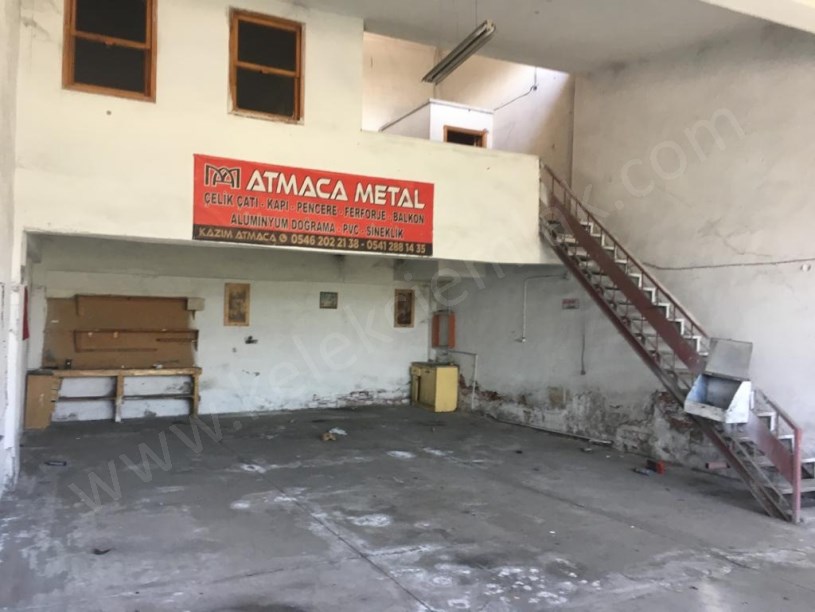 YENİ SANAYİ SİTESİNDE GÜNEY CEPHELİ DÜKKAN