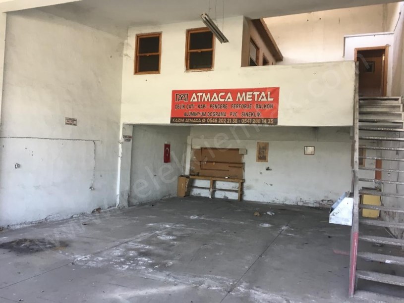 YENİ SANAYİ SİTESİNDE GÜNEY CEPHELİ DÜKKAN