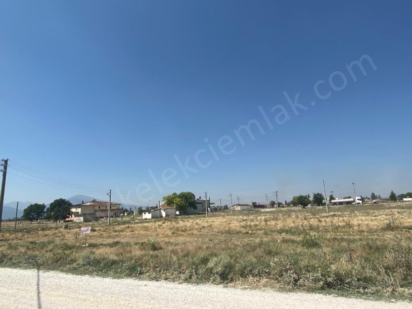 BOLTAŞIN YANINDA DOĞU CEPHELİ ARSA