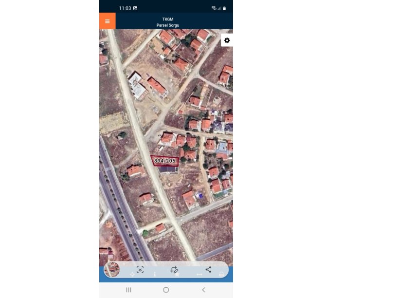 MALAZGİRT MAHALLESİ BÖLÜK SOKAKTA KAT KARŞILIĞI ARSA