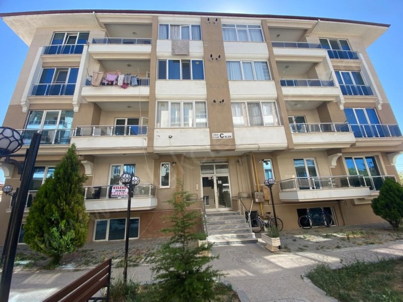 ZİŞAN EVLERİ C BLOKTA  1. KATTA 3+1 DAİRE
