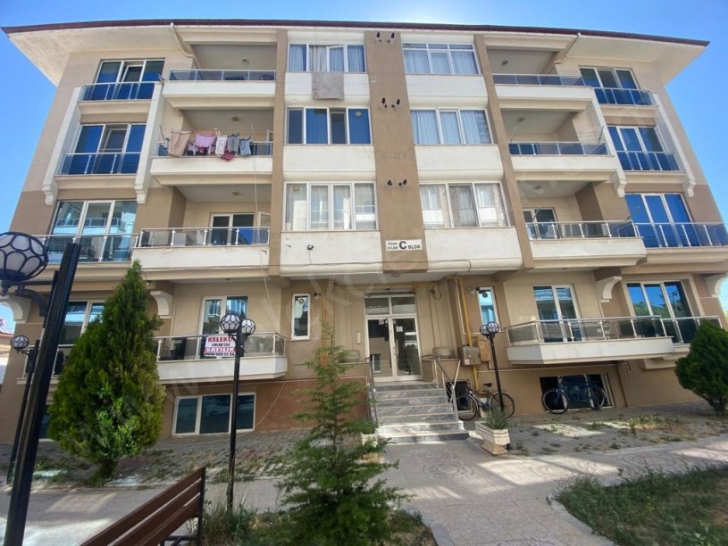 ZİŞAN EVLERİ C BLOKTA  1. KATTA 3+1 DAİRE