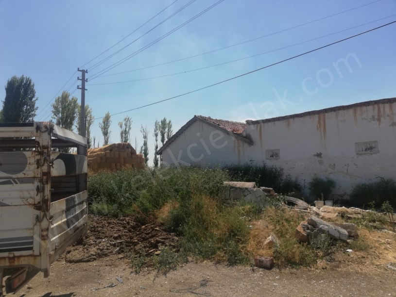 KALINTOPRAKTA(SELÇUKLU) BESİHANE(ÇİFTLİK)