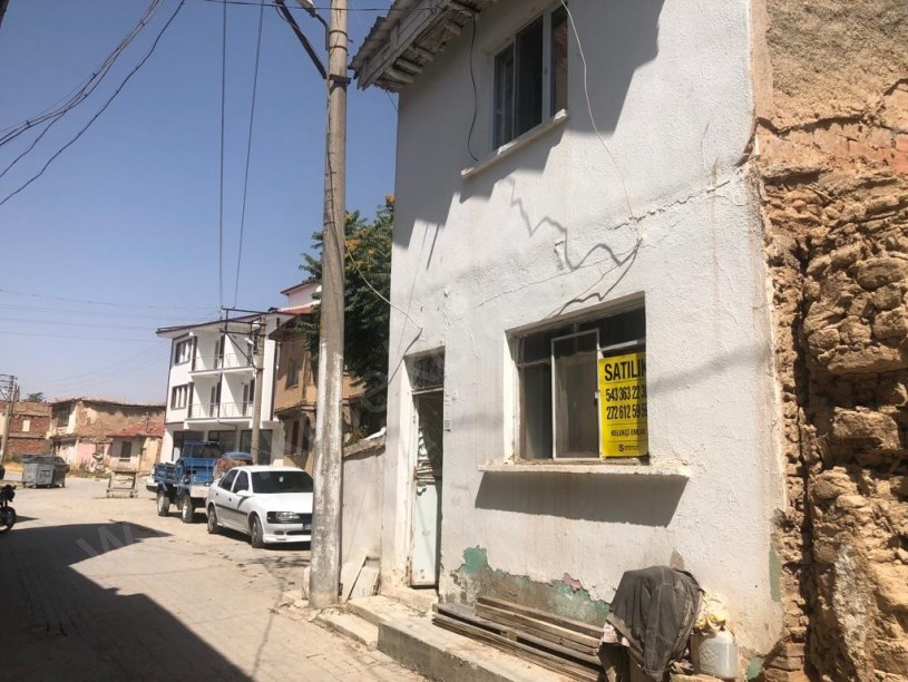 LALA SİNAN PAŞADA 2 KATLI MÜSTAKİL EV