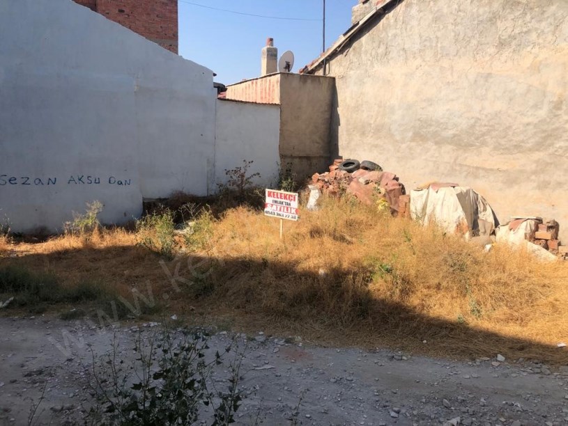 ALACA MAHALLESİNDE İSTASYON CADDESİNE YAKIN ARSA