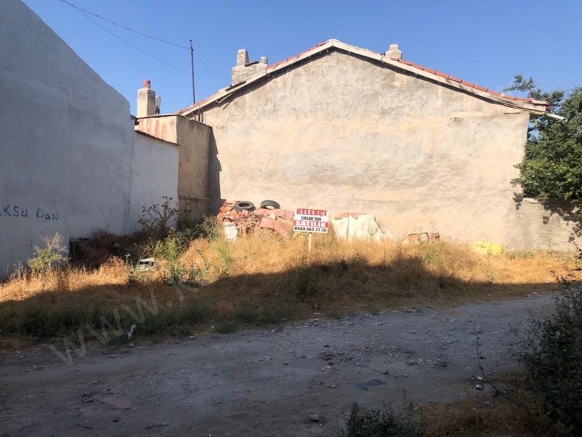 ALACA MAHALLESİNDE İSTASYON CADDESİNE YAKIN ARSA