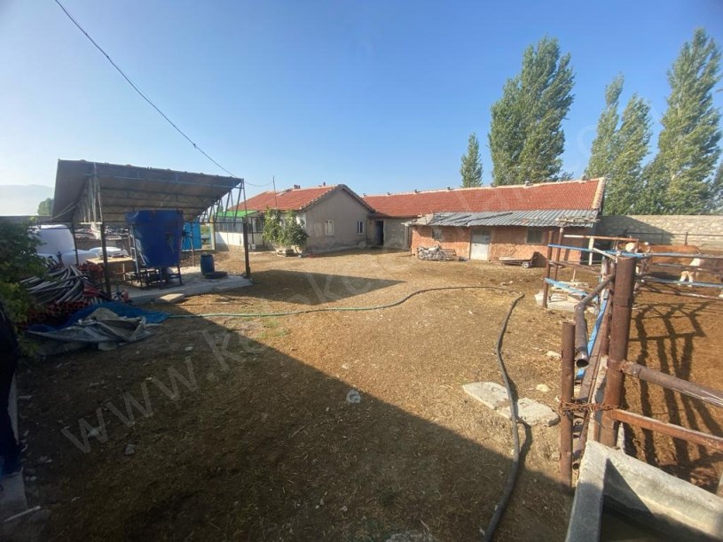 BOLTAŞIN ARKASINDA ÇİFTLİK