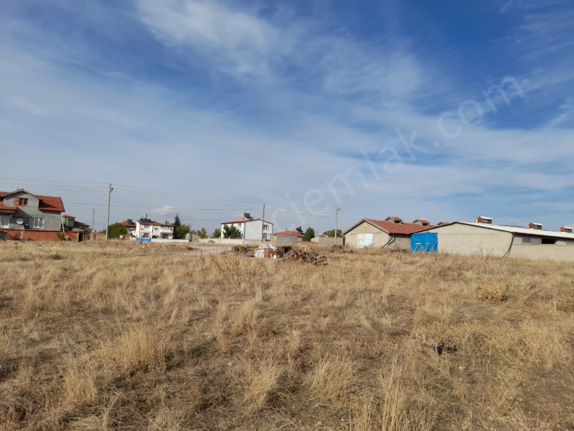 KALE MAHALLESİ CANDAROĞLU SOKAKTA 2 ADET ARSA
