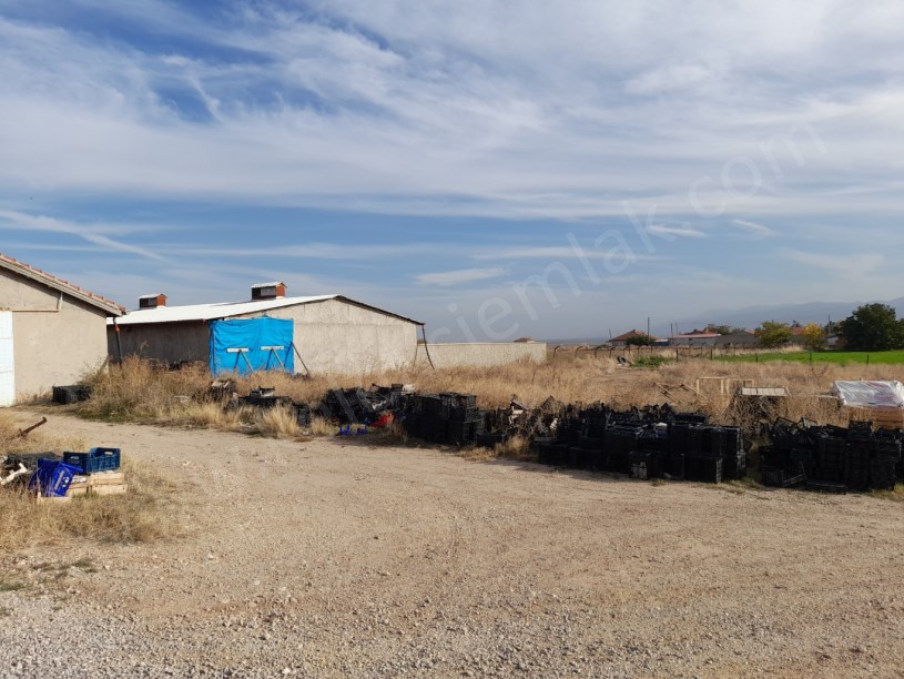 KALE MAHALLESİ CANDAROĞLU SOKAKTA 2 ADET ARSA