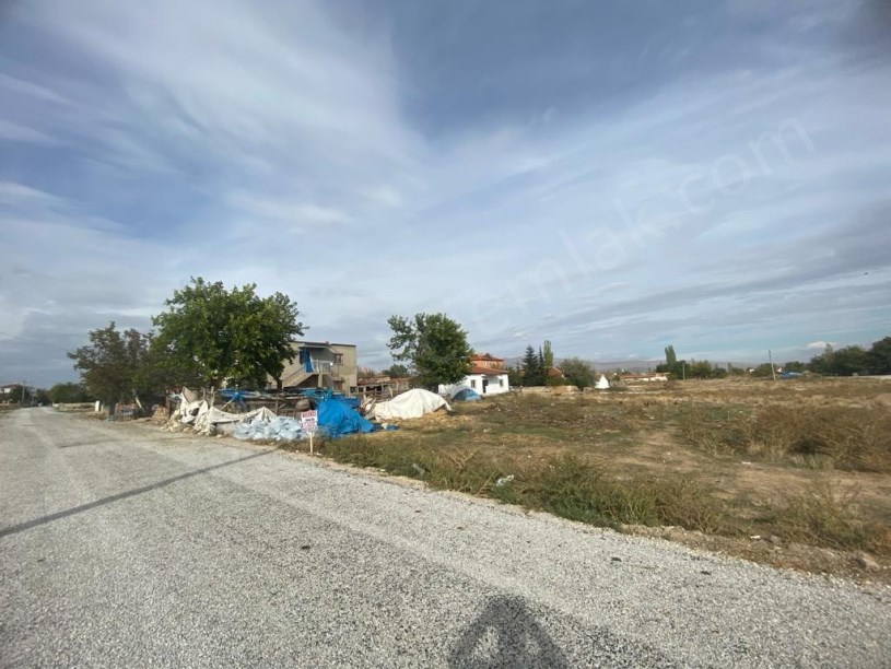 KIRKGÖZ ANA OKULU ARKASINDA ARSA