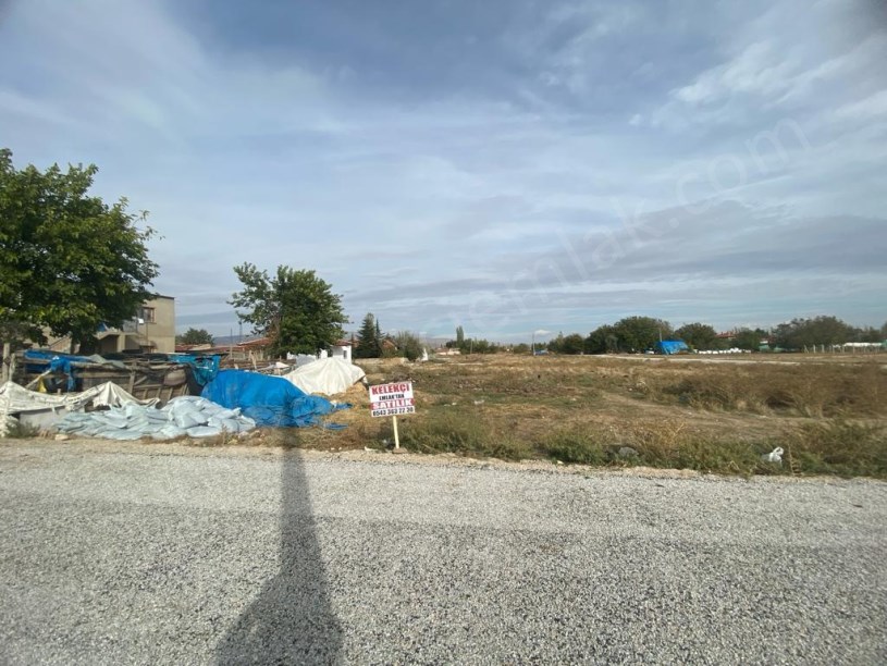 KIRKGÖZ ANA OKULU ARKASINDA ARSA