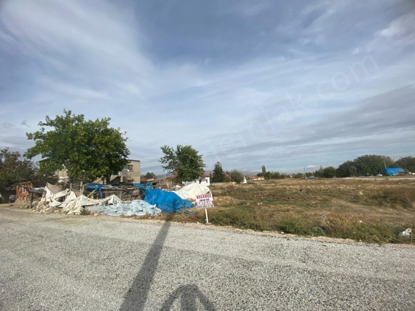 KIRKGÖZ ANA OKULU ARKASINDA ARSA