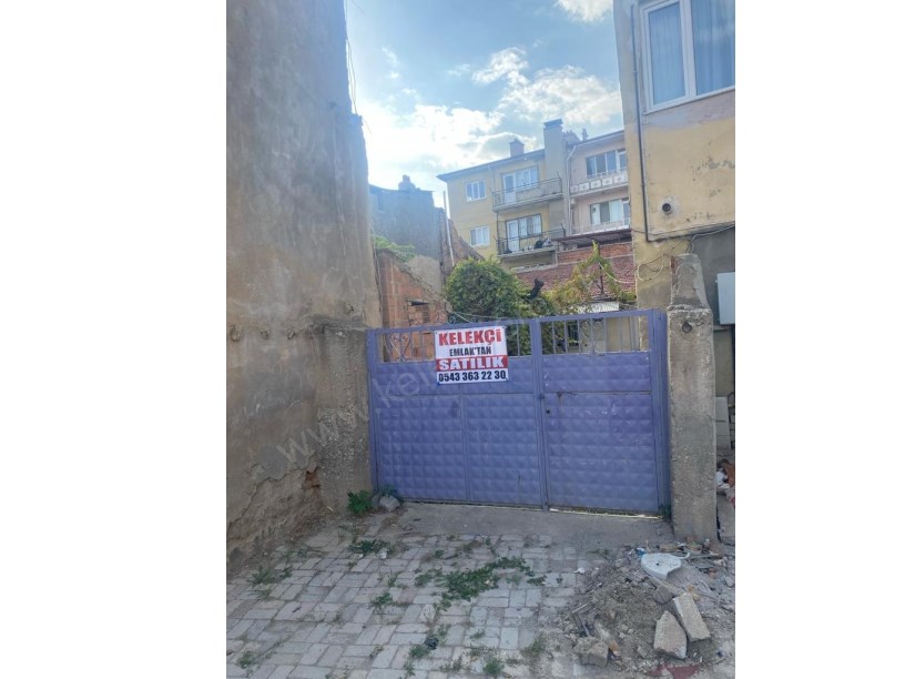 HACI HALİFE MAHALLESİNDE  ARSA