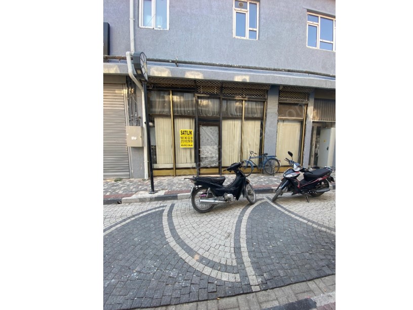 ÇARŞI MERKEZDE SATILIK  DÜKKAN