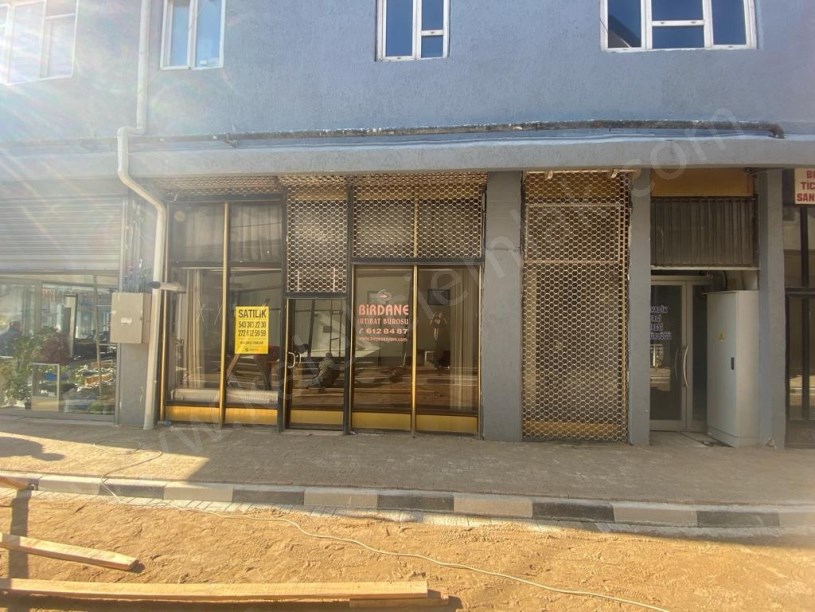 ÇARŞI MERKEZDE SATILIK  DÜKKAN