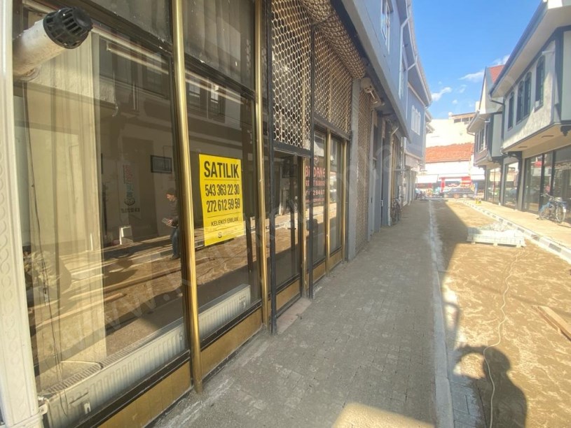 ÇARŞI MERKEZDE SATILIK  DÜKKAN