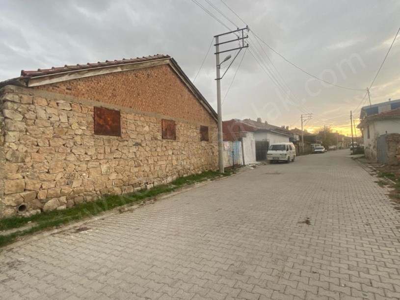 BUCAK MAHALLESİ KASAPLAR SOKAKTA BESİHANE
