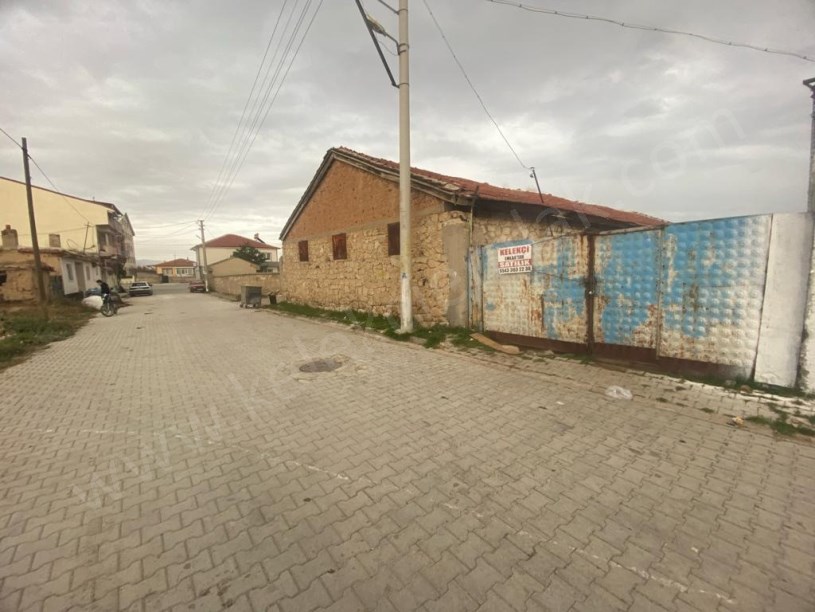 BUCAK MAHALLESİ KASAPLAR SOKAKTA BESİHANE