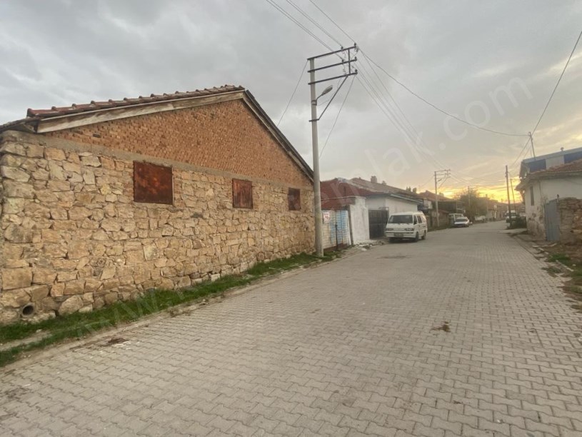 BUCAK MAHALLESİ KASAPLAR SOKAKTA BESİHANE