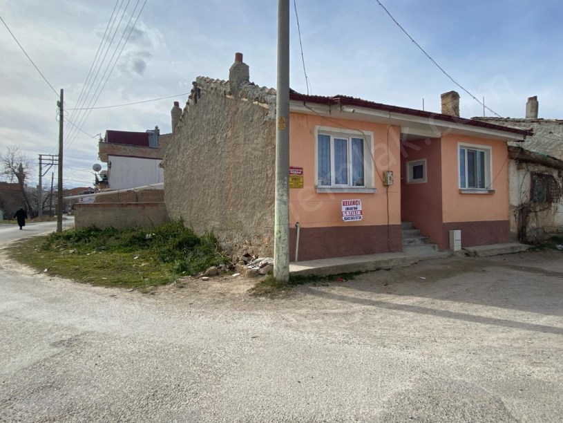 YAKUPŞEVKİPAŞA MAHALLESİNDE(ERKMEN)MÜSTAKİL EV 
