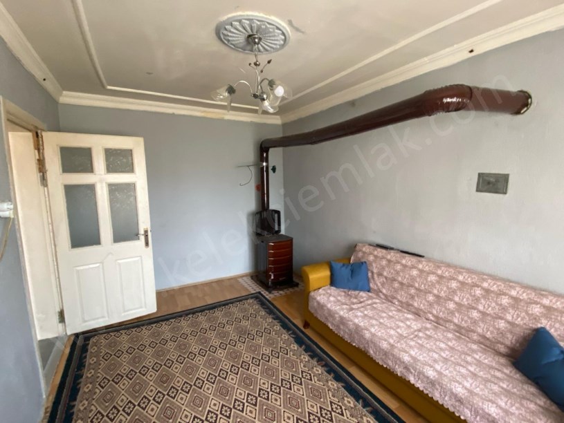 YAKUPŞEVKİPAŞA MAHALLESİNDE(ERKMEN)MÜSTAKİL EV 