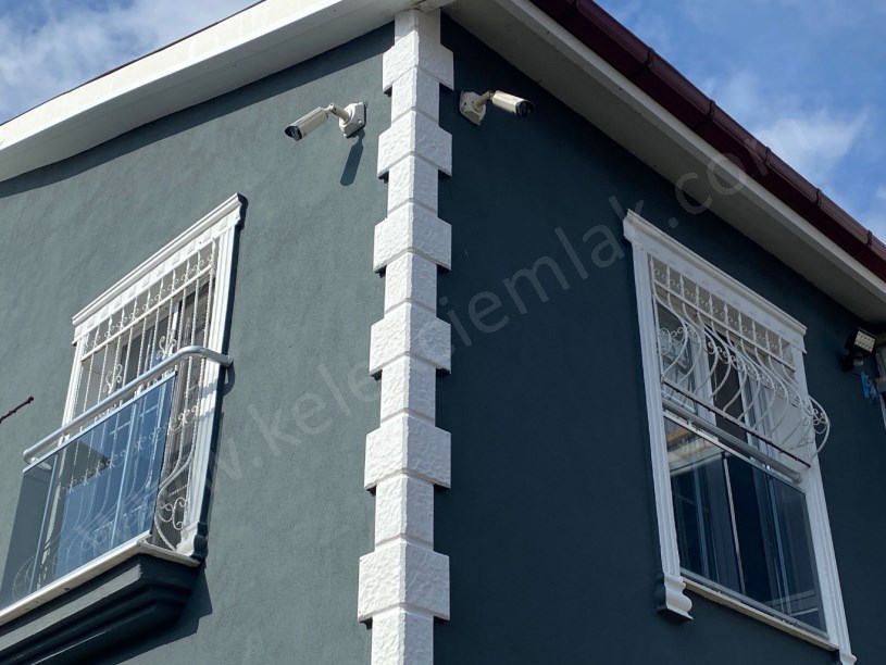 FATİH MAHALLESİ VEZİR SOKAKTA 2 KATLI MÜSTAKİL BİNA