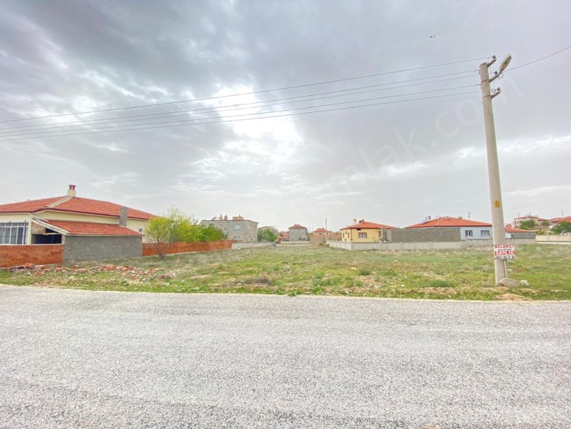 KALE MAHALLESİ GÖÇEBE SOKAKTA 2 ADET DOĞU CEPHELİ ARSA