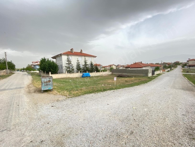 TAŞAĞIL MAHALLESİ MEHTER SOKAKTA KÖŞE BAŞINDA ARSA
