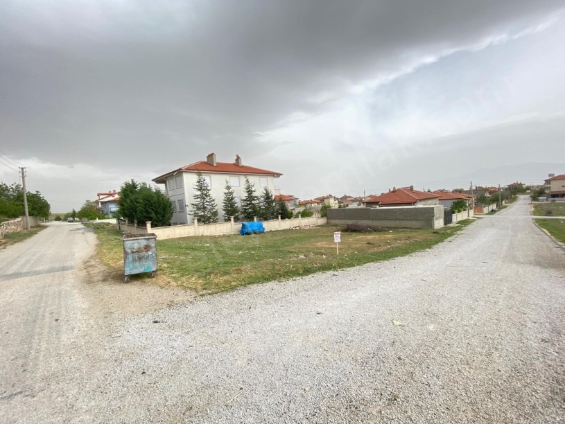 TAŞAĞIL MAHALLESİ MEHTER SOKAKTA KÖŞE BAŞINDA ARSA