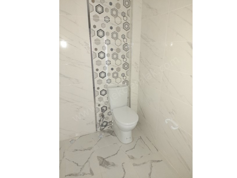 ÇARŞI MERKEZDE KİRALIK BÜRO