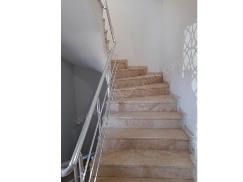 ÇARŞI MERKEZDE KİRALIK BÜRO
